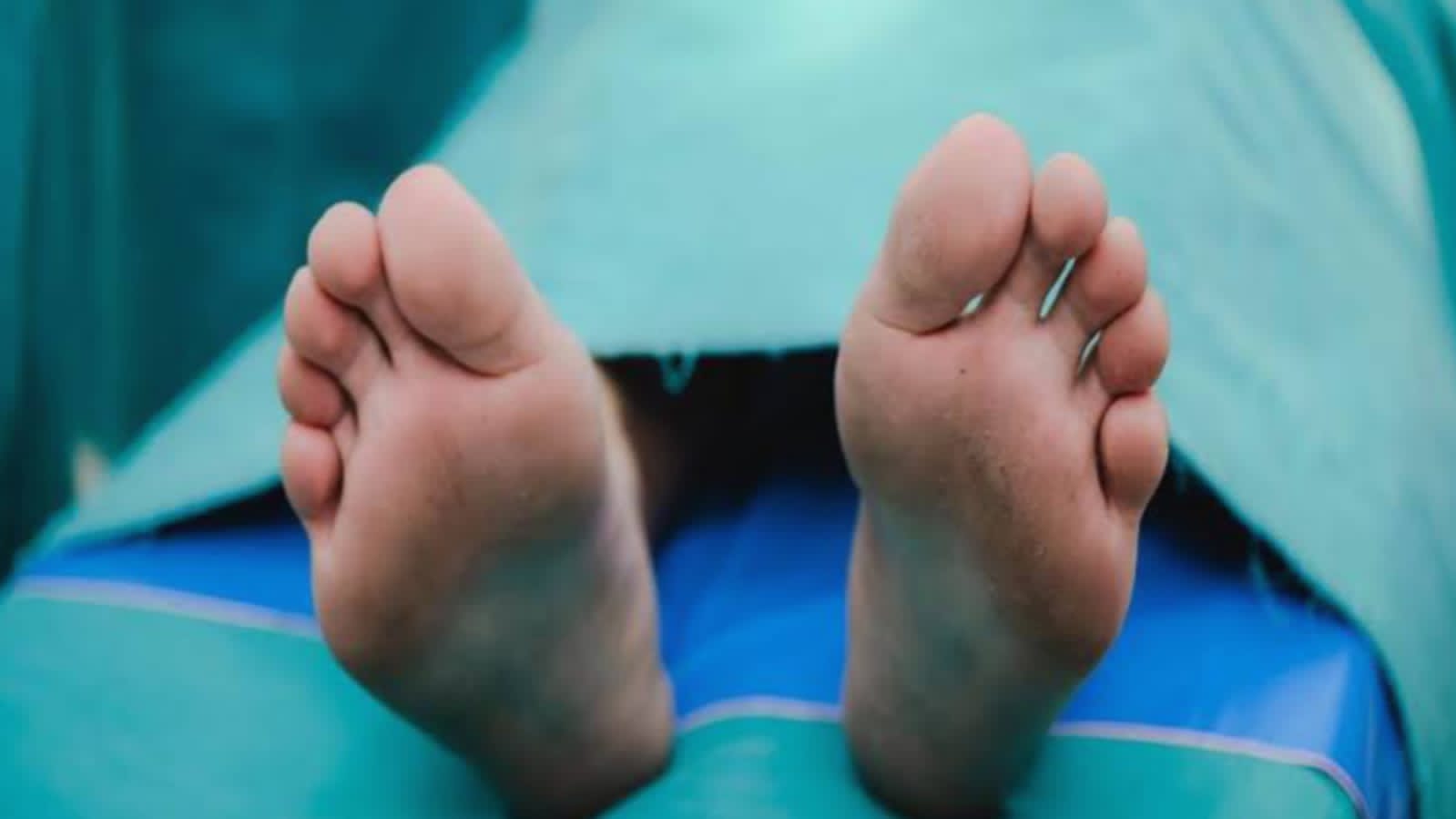 फांसी लगाकर जान देने वाले आभूषण कारीगर ने इलाज के दौरान तोड़ा दम