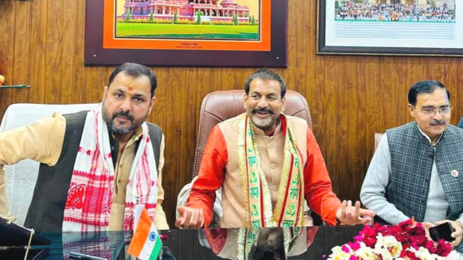 सदर विधायक "प्रकाश दिवेदी गदगद" : कैंप कार्यालय में हुआ "भरत मिलाप"