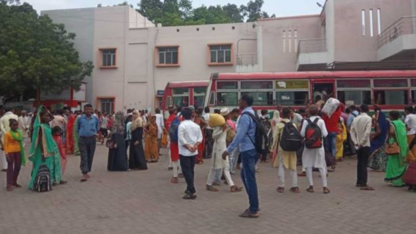 एलईडी स्क्रीन पर मिलेगी यात्रियों को बसों के आवागमन की जानकारी
