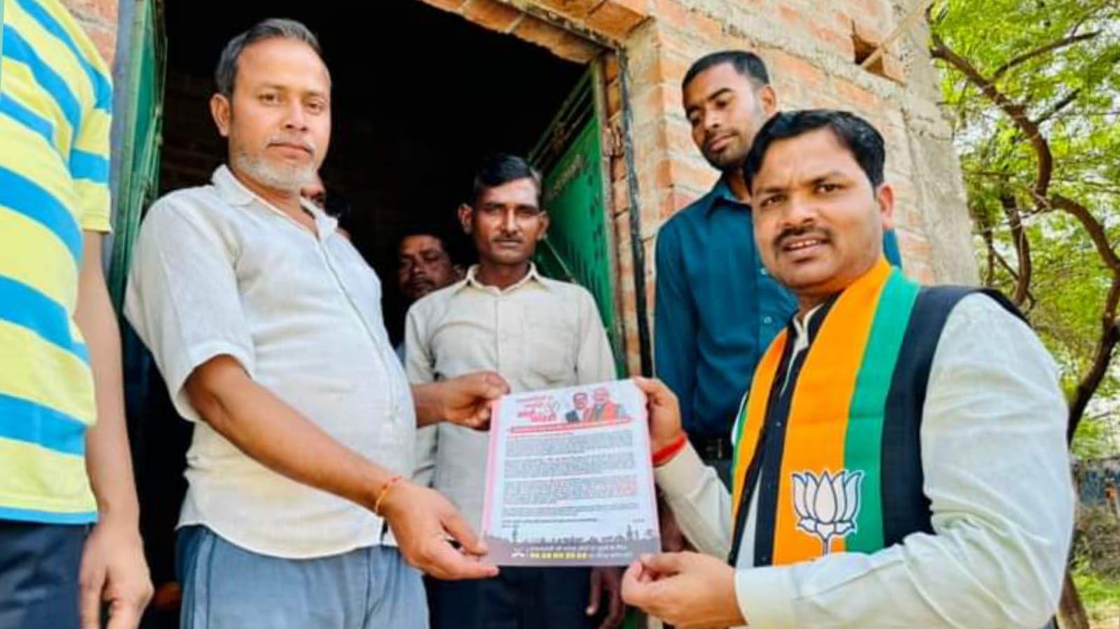 जिला पंचायत अध्यक्ष सुनील भाजपा प्रत्याशी की जीत हेतु प्रचार को दे रहे तरजीह