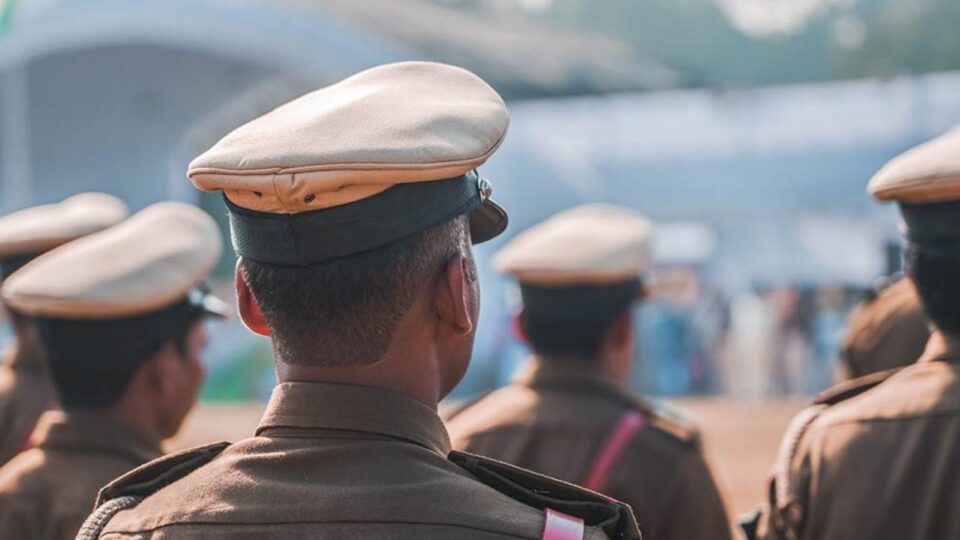 यूपी: सभी पुलिस कर्मियों की छुट्टियां रद्द, अवकाश पर गए जवानों को बुलाने के आदेश