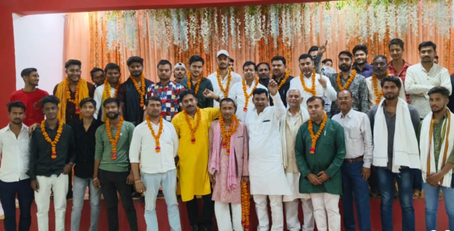 रालोद के सदस्यता अभियान में सपा एवं बसपा को लगा तेज झटका