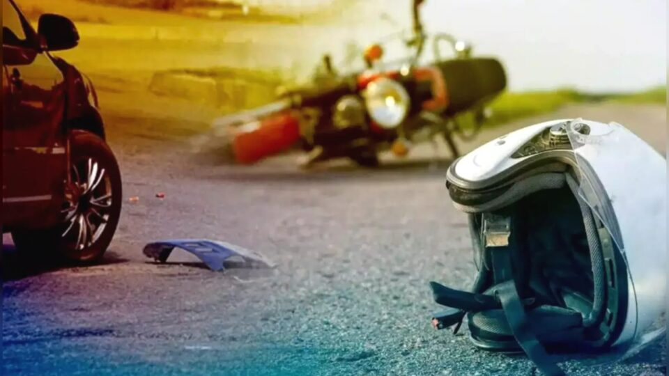 तेज रफ्तार ट्रक का तांडव : बाइक सवार चाचा-भतीजे को रौंदा, हुई दर्दनाक मौत