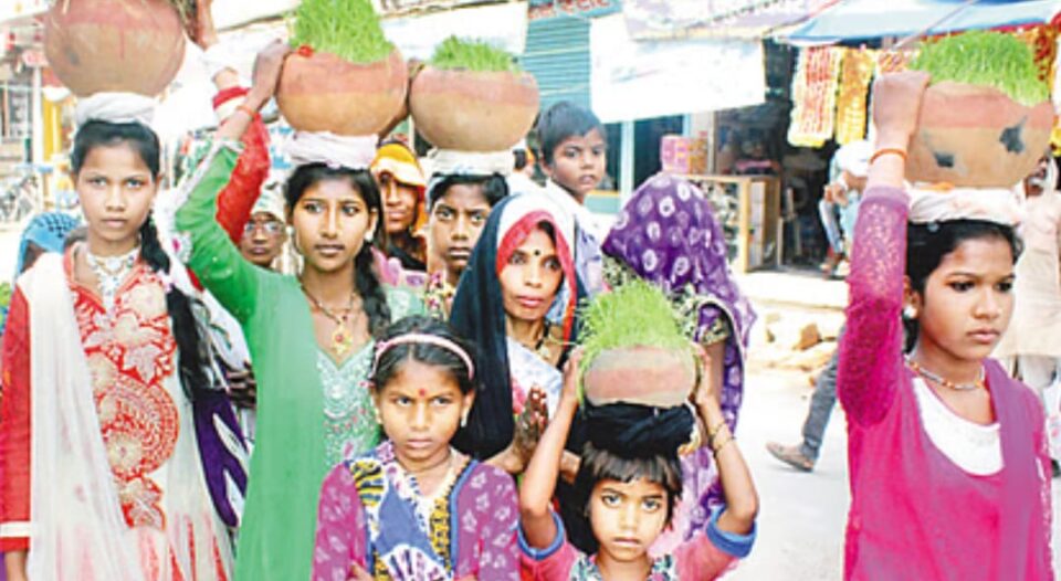 देवी मंदिरों में नवमी पूजा के साथ नवरात्र विदा: गूंजे उमाह गीत