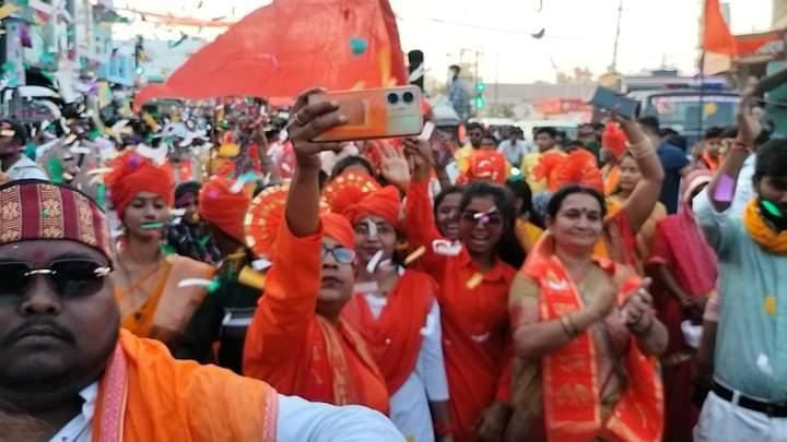 रामनवमी पर निकली भव्य शोभा यात्रा, विधायक प्रकाश आकर्षण का रहे केंद्र