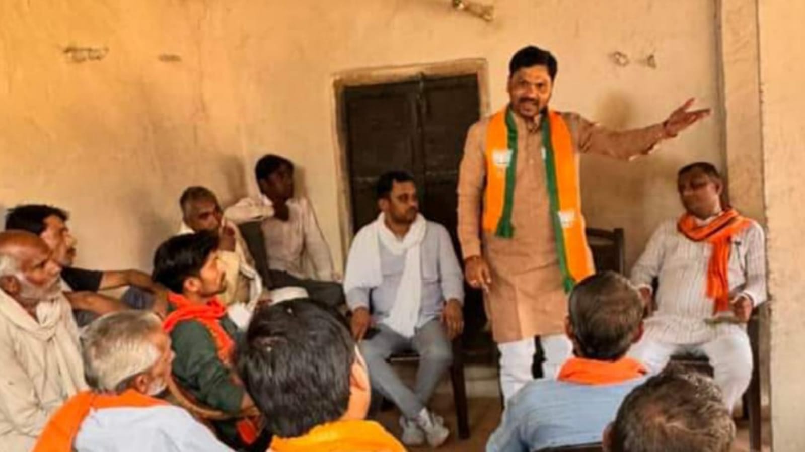 बांदा लोकसभा: भाजपा की हैट्रिक हेतु तीन धुरंधर कर रहे बालिंग, नहीं टिक रहे विपक्षी