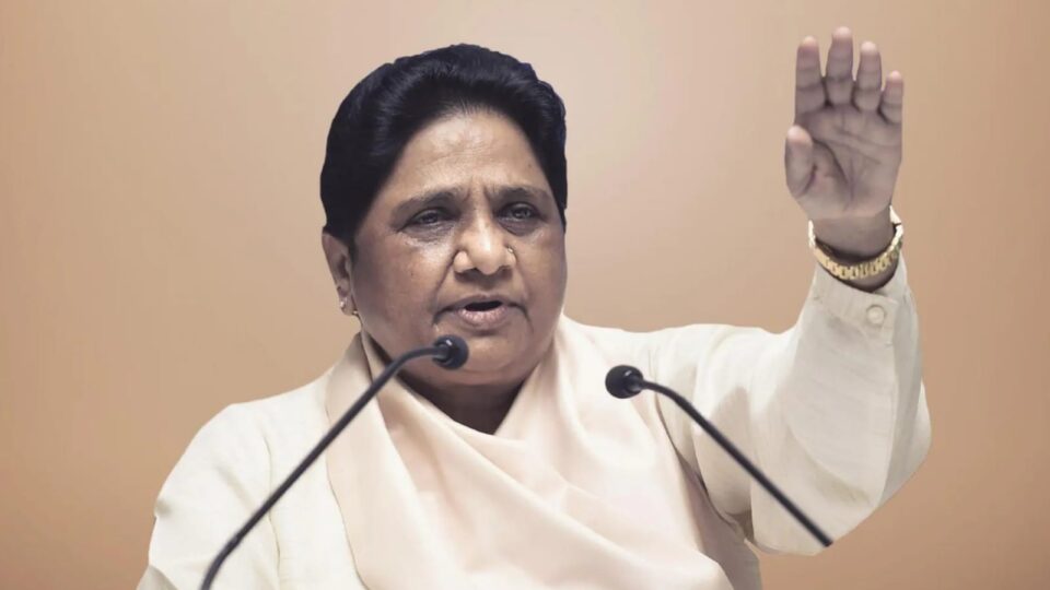 डीएम जागिये: बांदा की खैरई बालू खदान अवैध खनन में मस्त और आप चुनाव में व्यस्त !