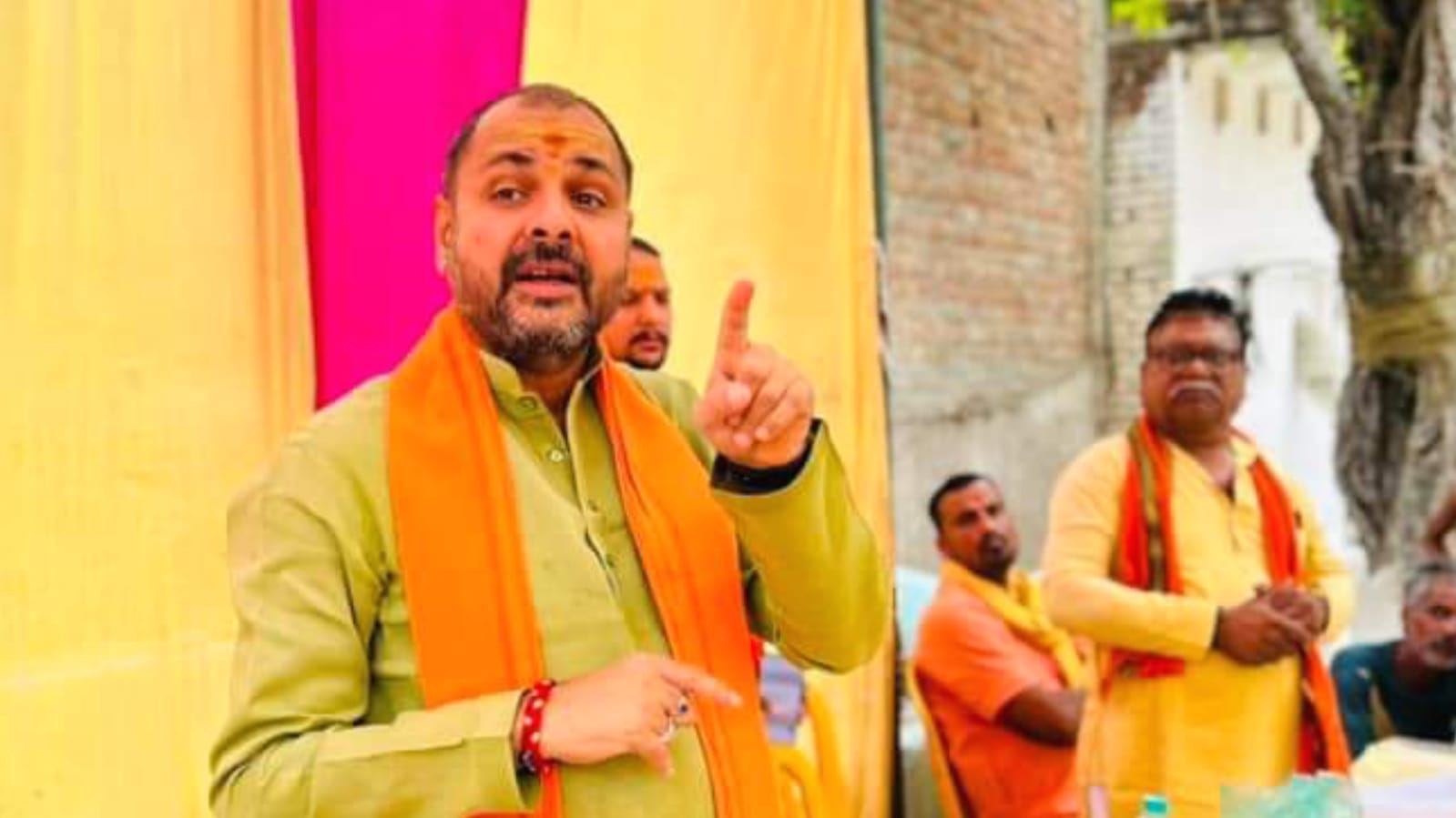 विधायक प्रकाश का जनसंपर्क दिखा रहा कमाल : भाजपा के पक्ष में तेज हो रहा माहौल