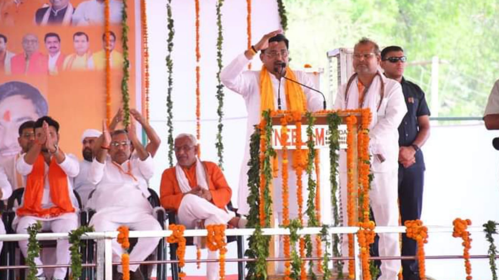 सीएम योगी की पैलानी में ललकार : बुंदेलखंड को लूटने वालों को तरसाओ,भाजपा जिताओ