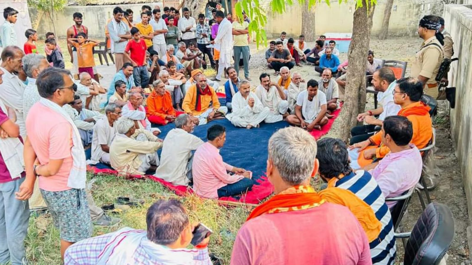 विधायक प्रकाश नें प्रचार के अंतिम क्षण तक जन संपर्क की झोंकी ताकत