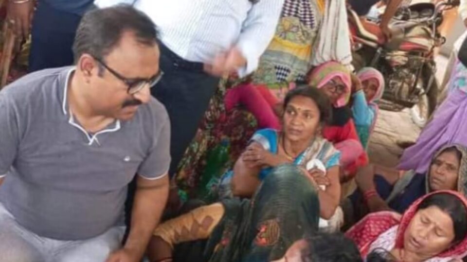 वोटिंग करा रहे मतदान अधिकारी की हुई मौत : मचा हड़कंप, हुआ पोस्टमार्टम