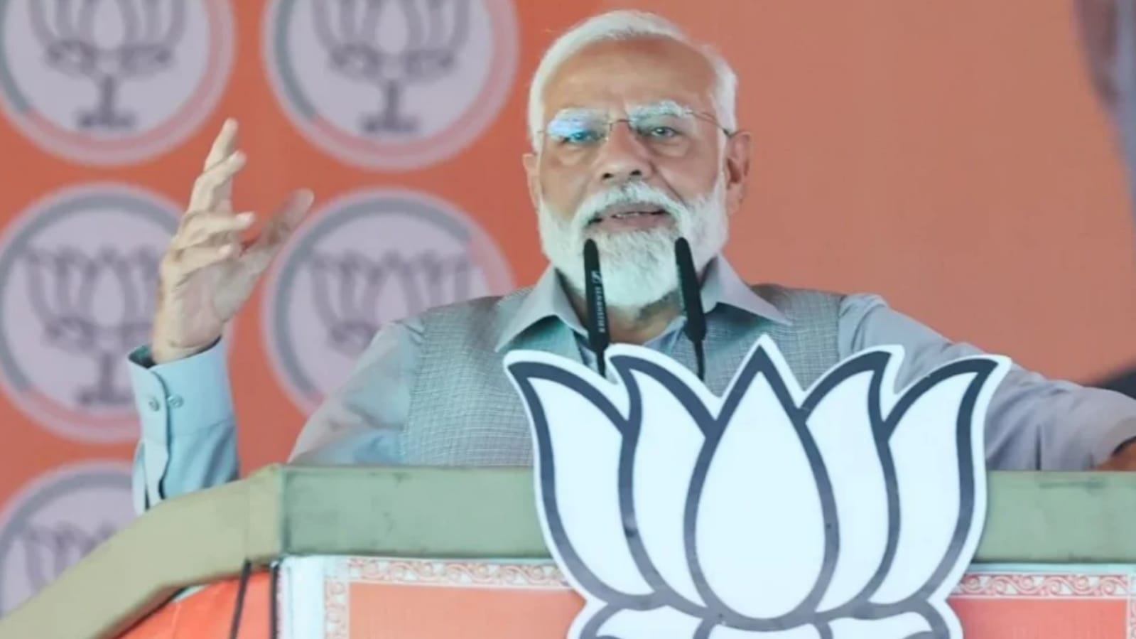 पीएम मोदी ने सपा पर किया बड़ा हमला: बोले- अच्छे-अच्छों की गर्मी उतारने में एक्सपर्ट हैं योगी