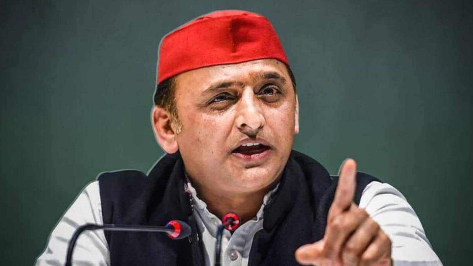 पूर्व मुख्यमंत्री अखिलेश यादव बोले: नीट समेत कई परीक्षाओं को मजाक बना दिया सरकार ने, छात्रों का भविष्य अंधकार में