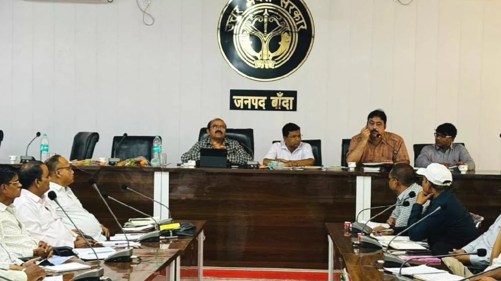 आचार संहिता खत्म, अब विकास कार्यों को गति के लिये बैठक में हुई कवायद