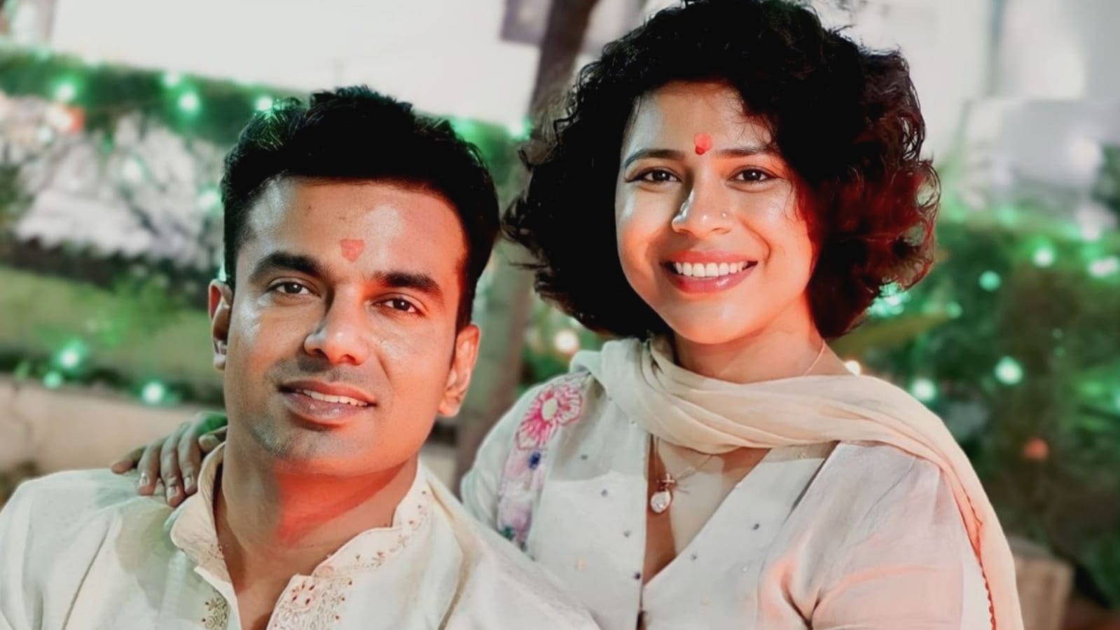 डीएम दुर्गा शक्ति के पति आईएएस अभिषेक सिंह ने फिर जताई नौकरी की इच्छा: योगी सरकार ने किया इनकार