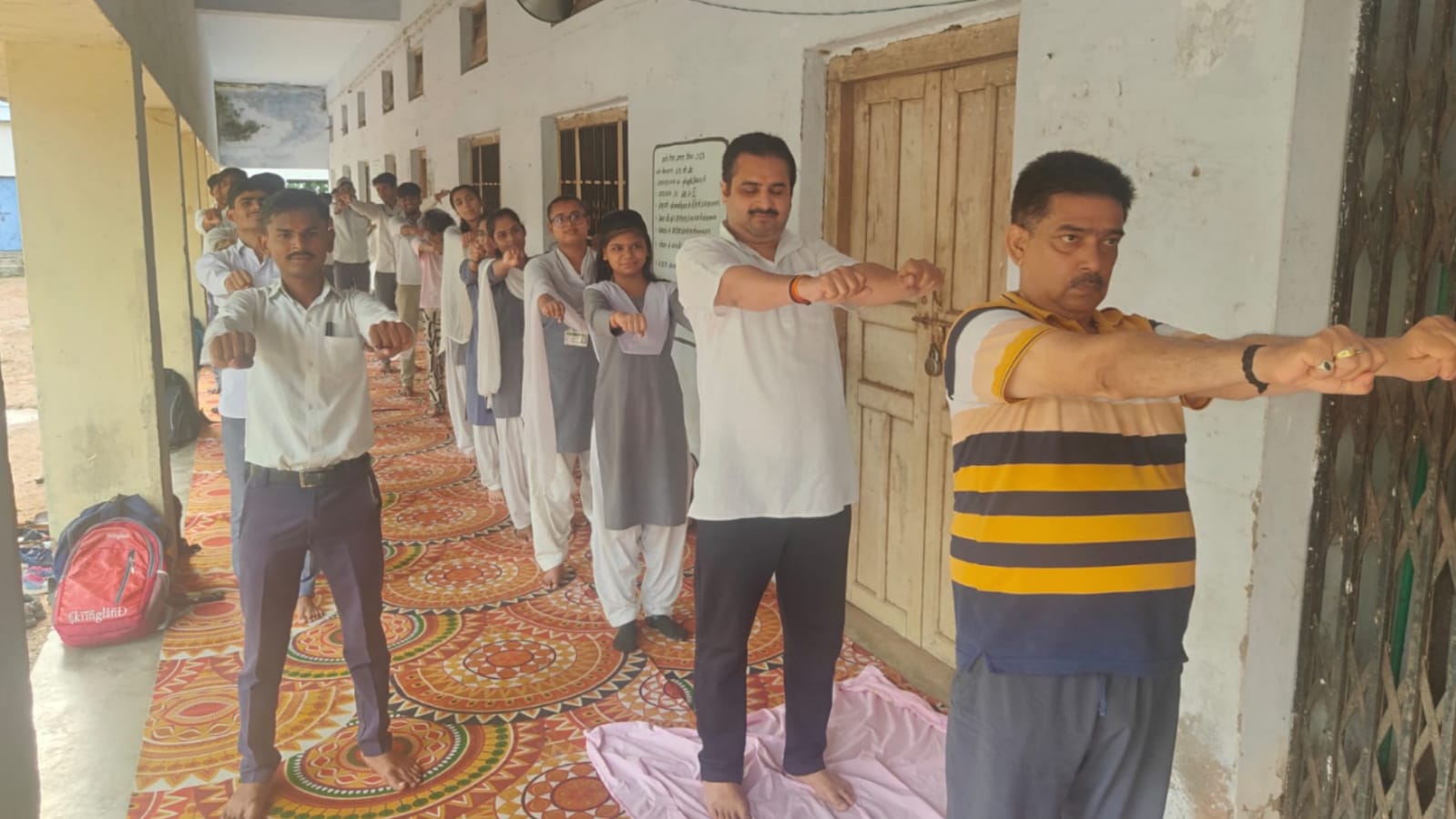 जिला परिषद कृषि महाविद्यालय में योग दिवस बना आकर्षण का केंद्र