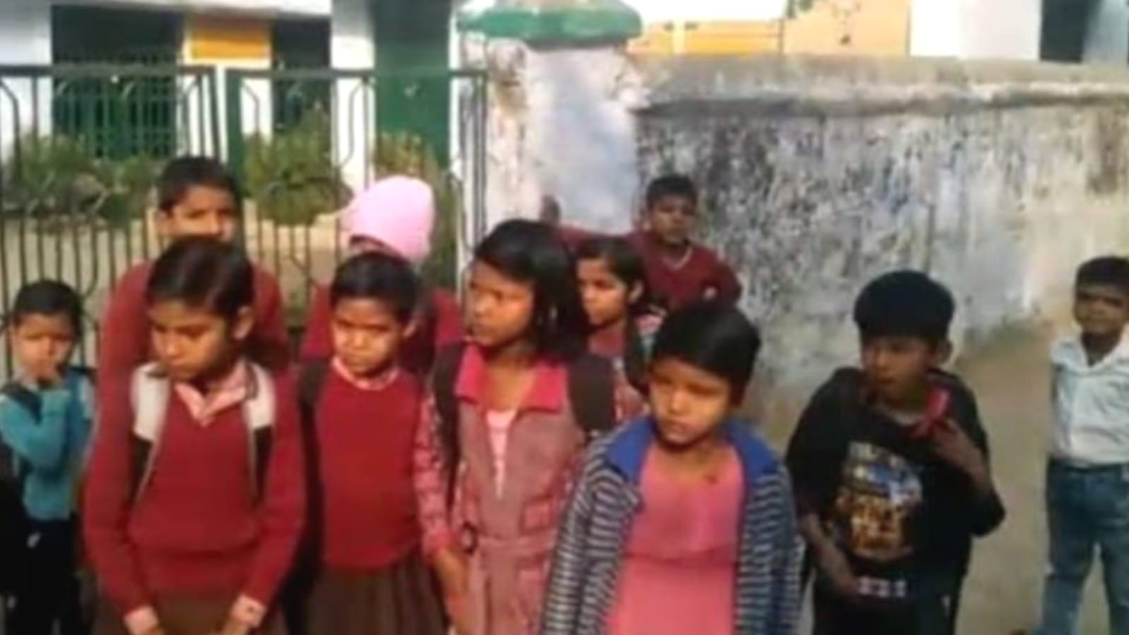 बेसिक शिक्षकों के लिये बुरी खबर: चेहरा दिखाकर लगेगी डिजिटल हाजिरी