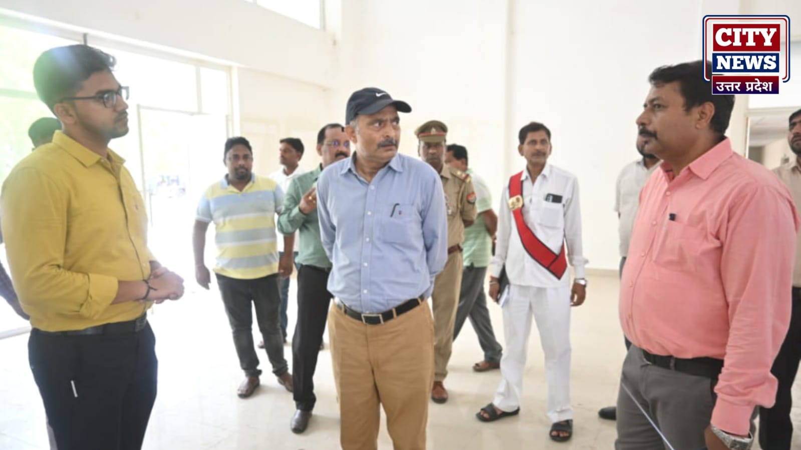 डीएम नगेन्द्र प्रताप द्वारा ऐतिहासिक पर्यटक धरोहरों का निरीक्षण: विकास कार्यों में तेजी के निर्देश