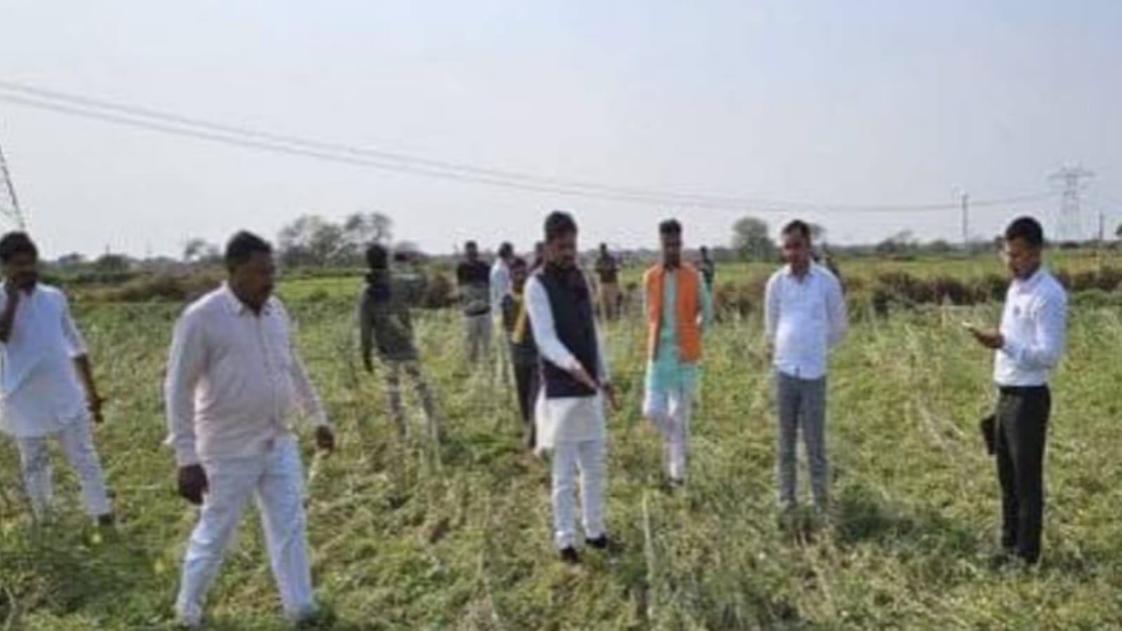 बीमा कंपनी लगा रही किसानों को चूना : खरीफ में 17 करोड़ वसूले, दिया महज 2.44 करोड़