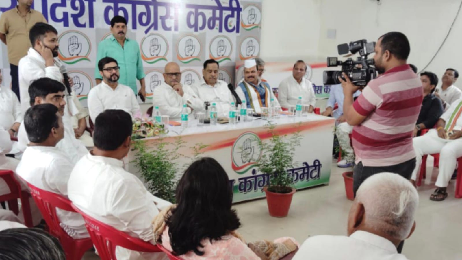 प्रदेश कांग्रेस में संगठन के विस्तार पर तेज हुआ मंथन: बूथ स्तर पर होगी मजबूती