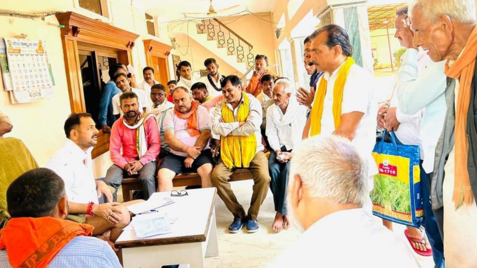 यूपी का अनोखा विधायक प्रकाश द्विवेदी : जनमन में है गजब की प्रसन्नशनीय छवि
