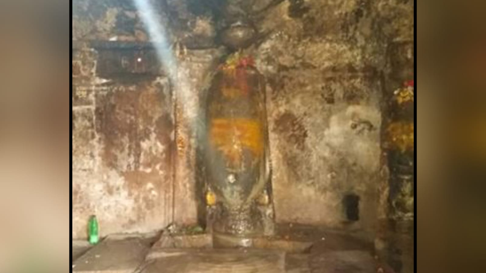 बांदा में अद्भुत शिव भगवान की मूर्ति : गले से फूटी जलधारा