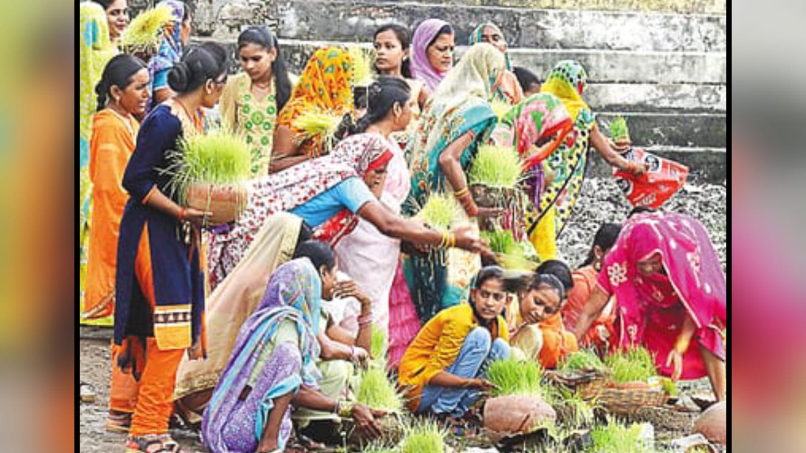 बांदा में परंपराओं के साथ मनाया गया कजली महोत्सव: लगे मेले, हुये दंगल