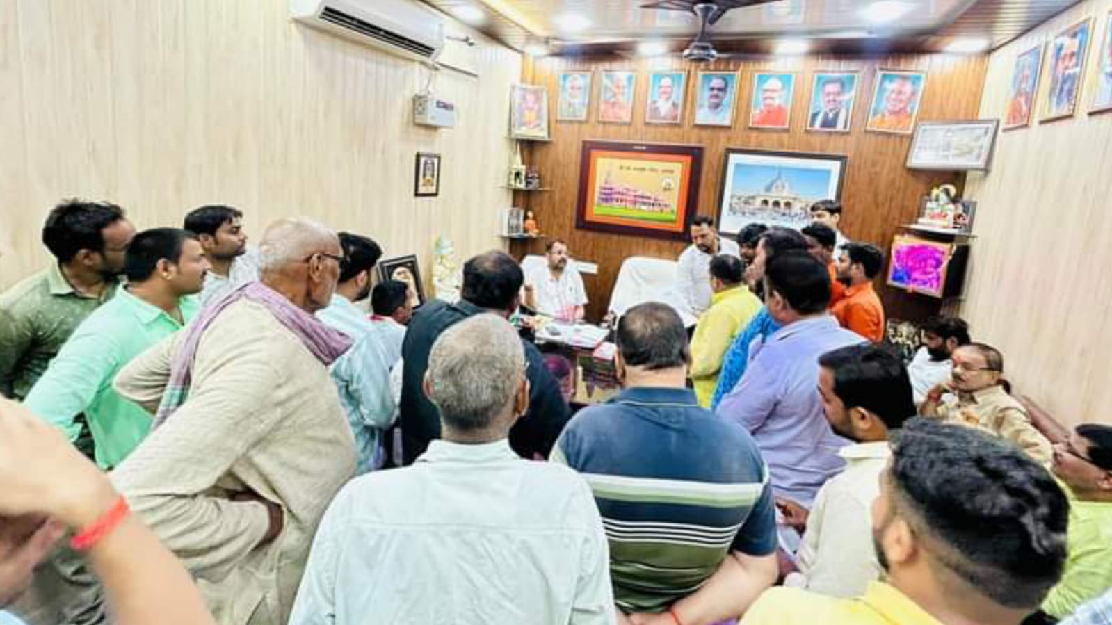 विधायक “प्रकाश का अंदाज” : तीन विधान सभा के जुटते है फरियादी, नहीं लौटते खाली !