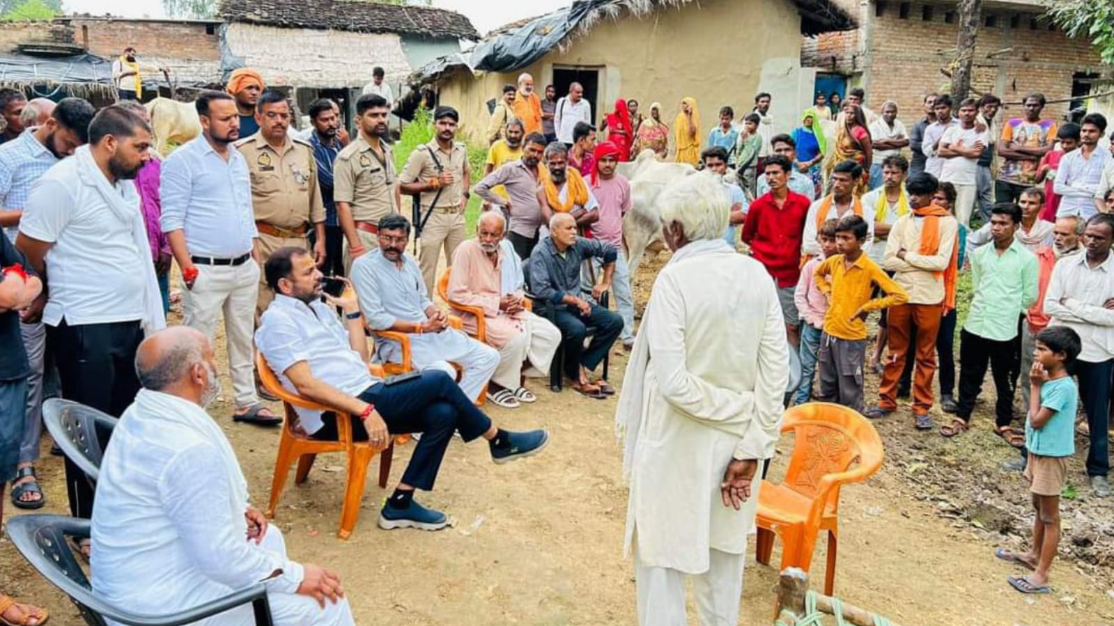 विधायक प्रकाश नें "जन्माष्टमी में भी दिखाई जन सेवकाई" : जन मन में भरा तरंग