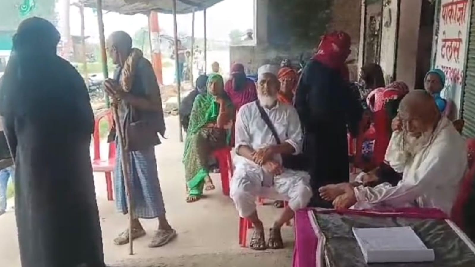 पूर्व विधायक दलजीत का गूंजा जयकारा: नेत्र शिविर में वाह -वाह