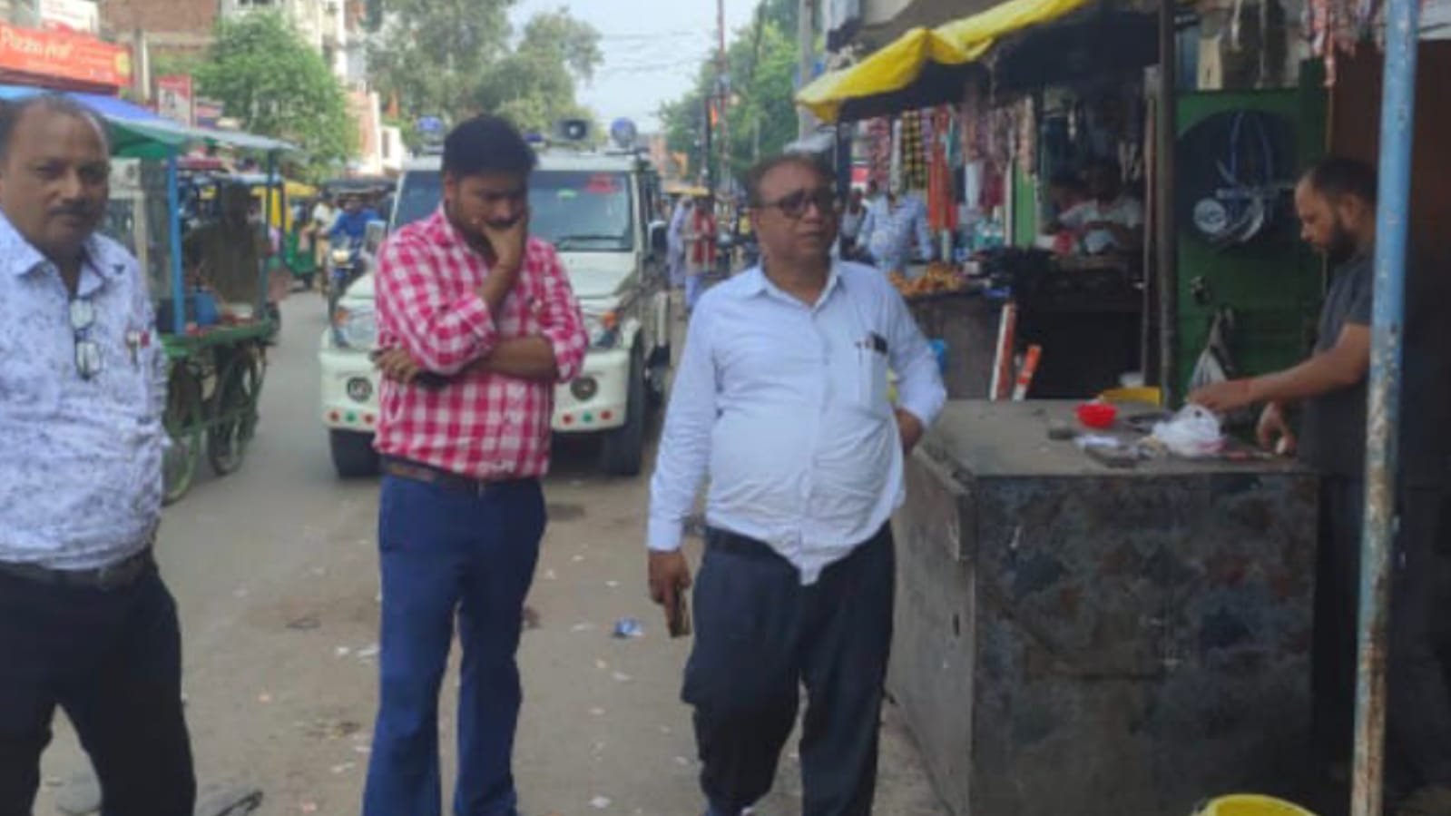 "चल हट, आगे मत बढ़" की तर्ज पर दूसरे दिन भी चला अतिक्रमण हटाओ अभियान