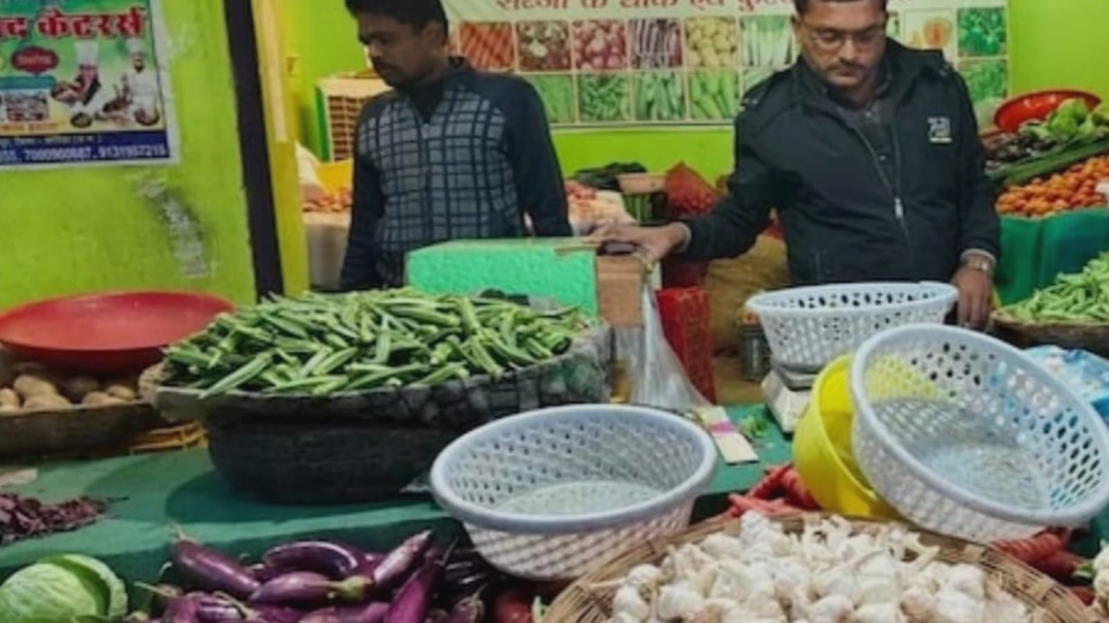 धनिया, लहसुन और प्याज पर महंगाई की मार: जनता रही कराह