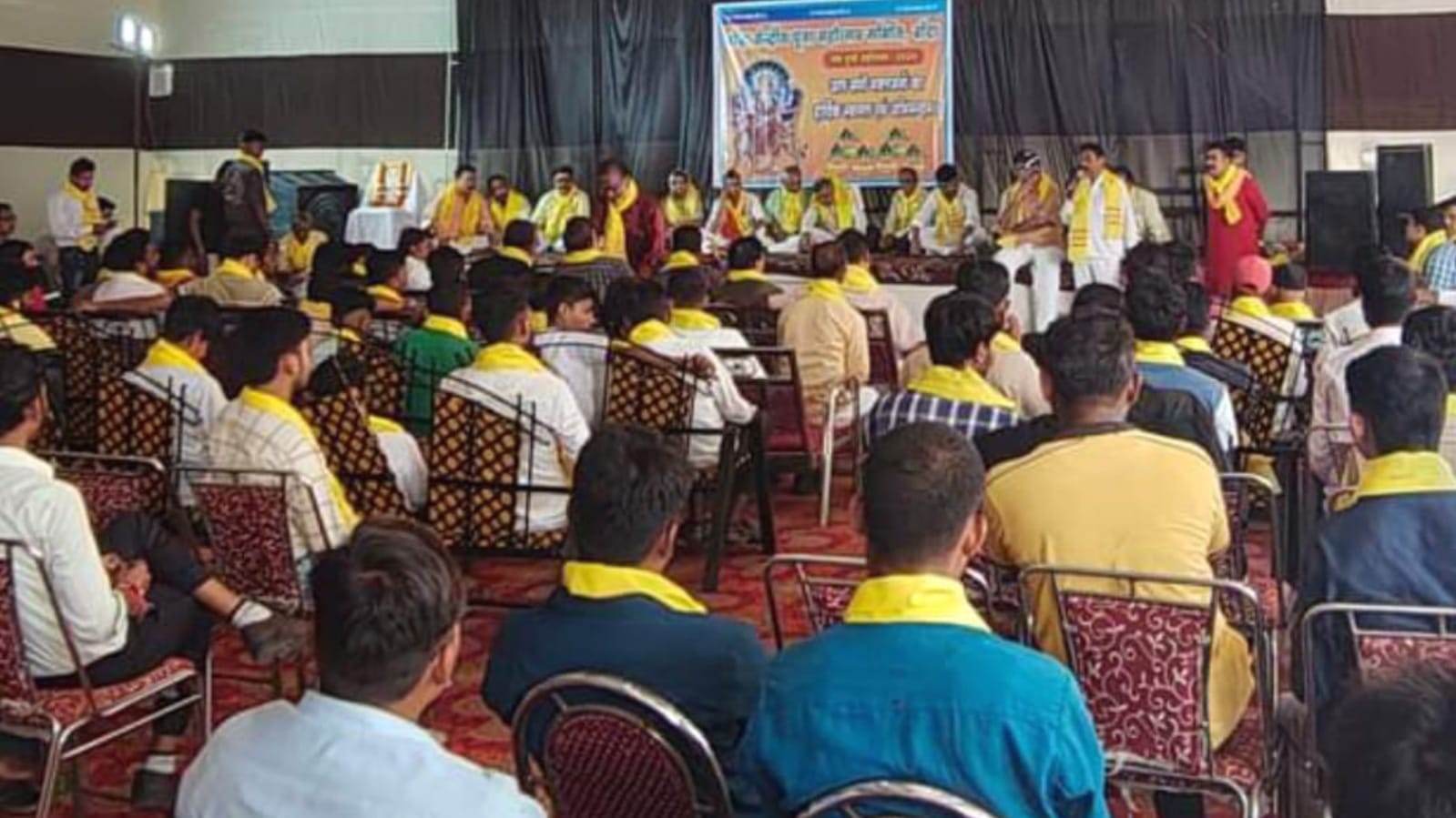 अंकित बासू नें दिया आश्वासन : दुर्गा महोत्सव हेतु पालिका दायित्वों के प्रति एलर्ट