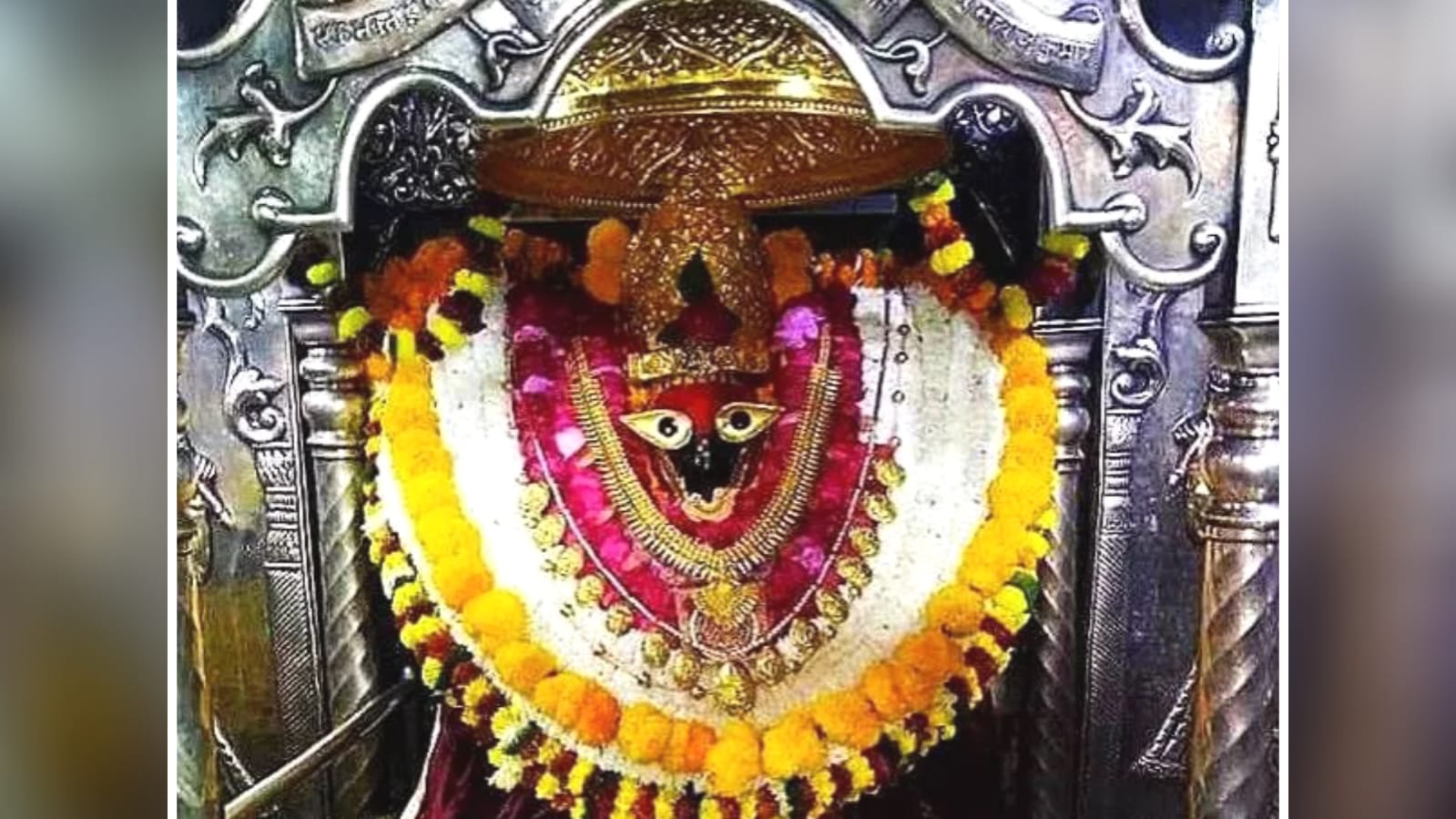 बांदा में अद्भुत : श्रापित पहाड़ पर नवरात्र में आती हैं मां विंध्यवासिनी