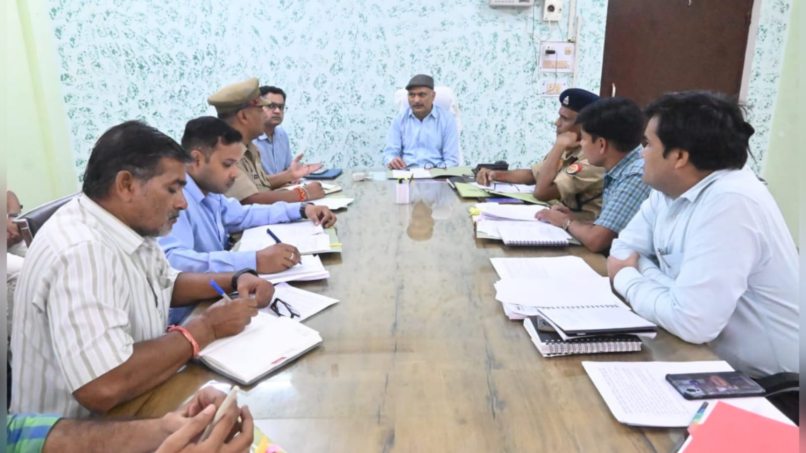 डीएम नगेंद्र द्वारा बाल श्रमिकों की शिक्षा और पुनर्वास पर जोर, बनेगा मजबूत तंत्र