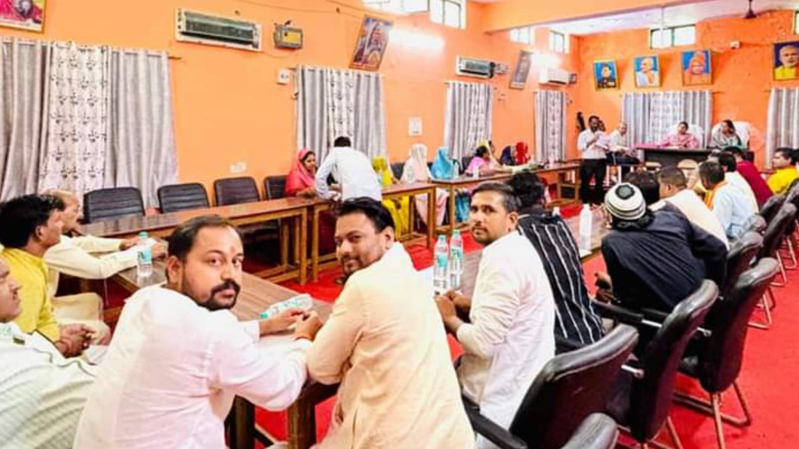 बांदा पालिका बोर्ड की बैठक : अध्यक्ष मालती नें विकास पर ध्यान देनें पर दिया जोर