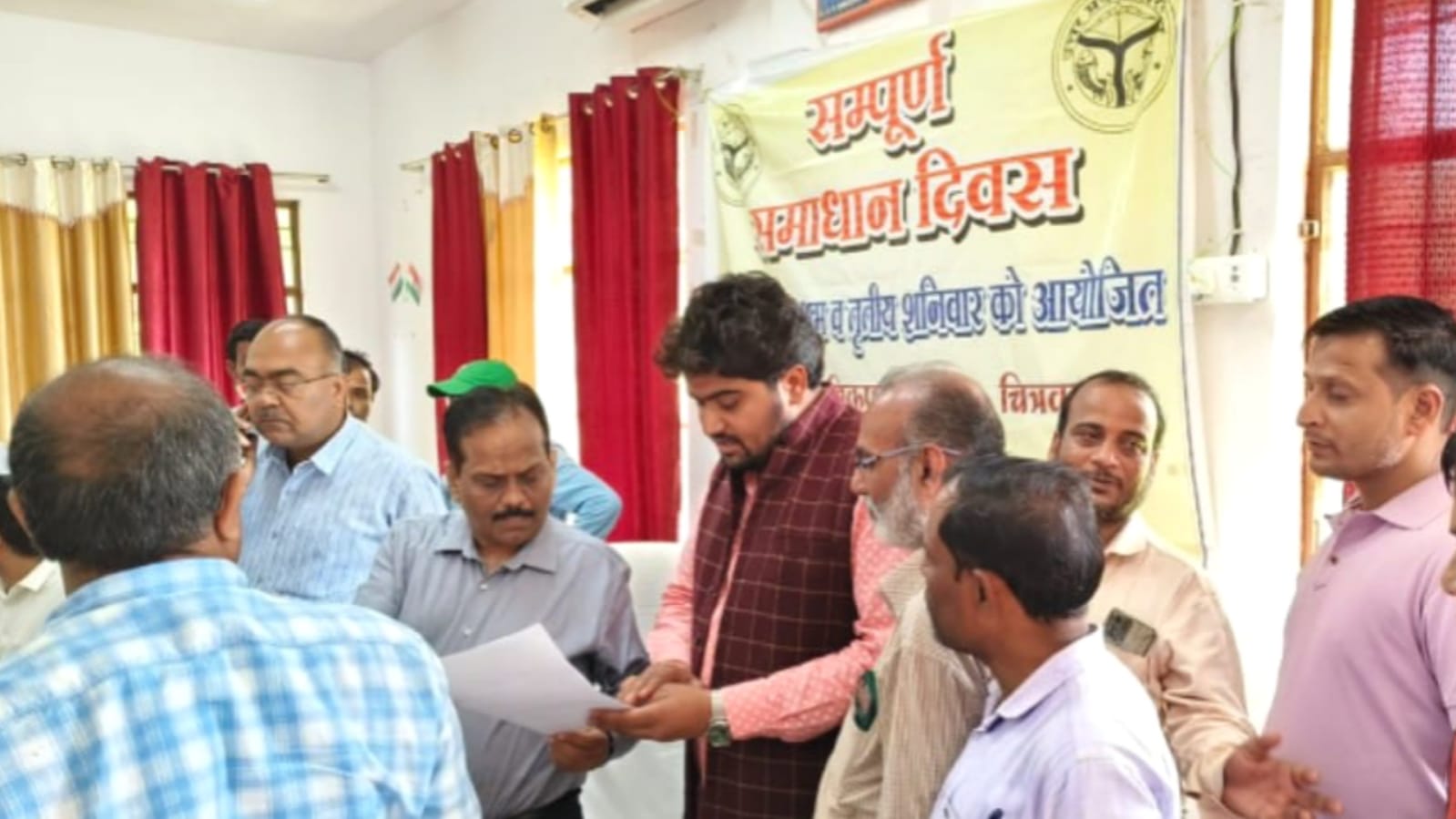 प्रेस क्लब ऑफ यूपी ने सौंपा ज्ञापन, मानिकपुर की समस्याओं के समाधान की मांग