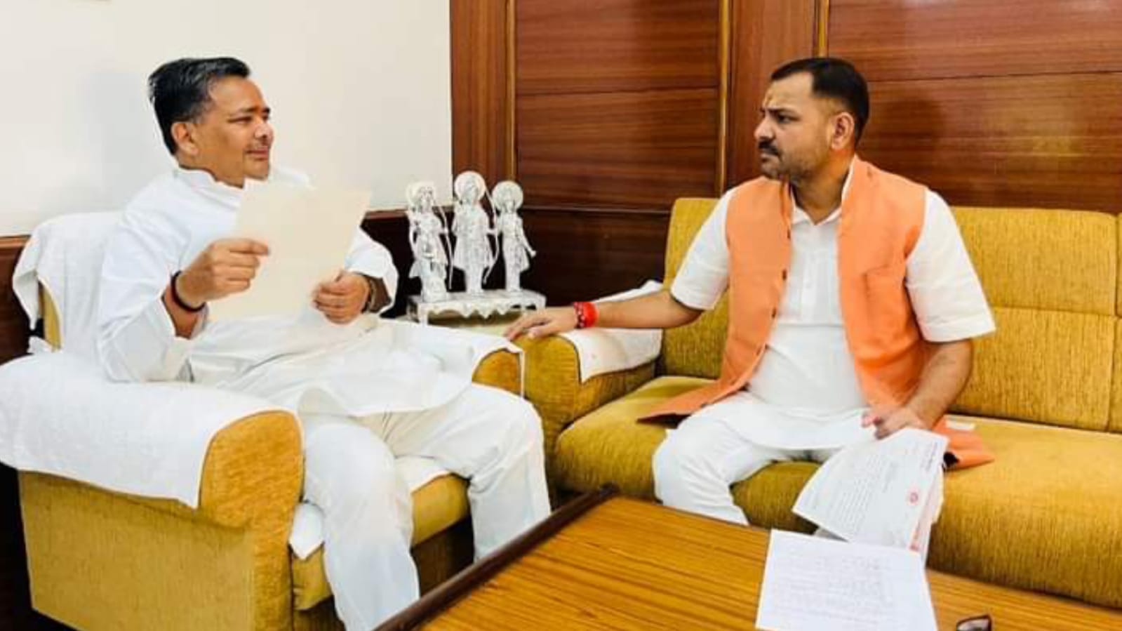 विधायक प्रकाश नें बुंदेलखंड को पर्यटक हब बनाने पर दिया जोर : मंत्री को दिये सुझाव