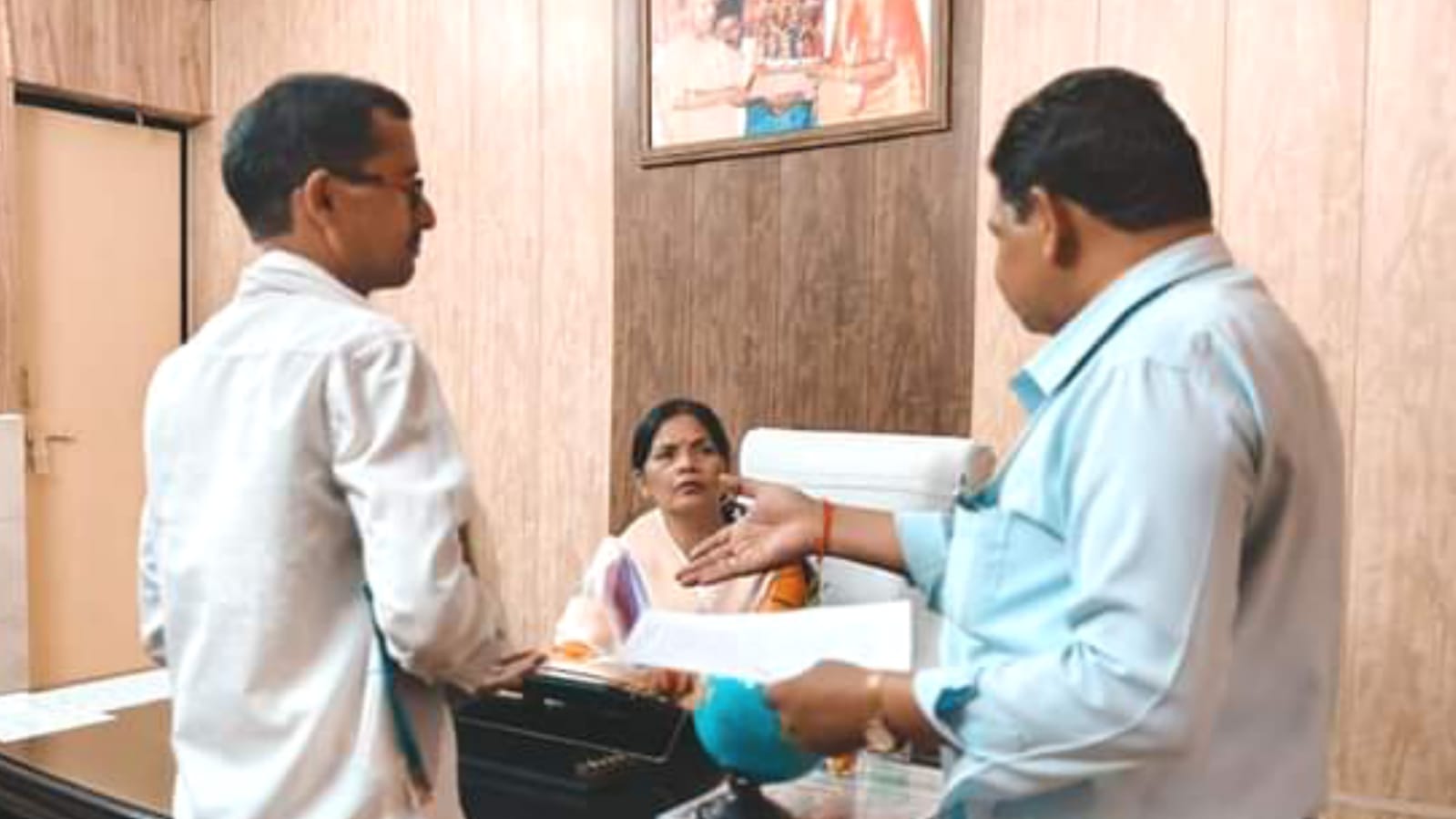 पालिका अध्यक्ष मालती द्वारा जन सुनवाई : सफाई में लापरवाही पर नाराजगी जताई