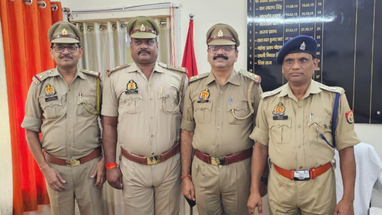 कड़ी मेहनत का मिला ईनाम: बांदा के 13 आरक्षियों को मिली उपनिरीक्षक की जिम्मेदारी