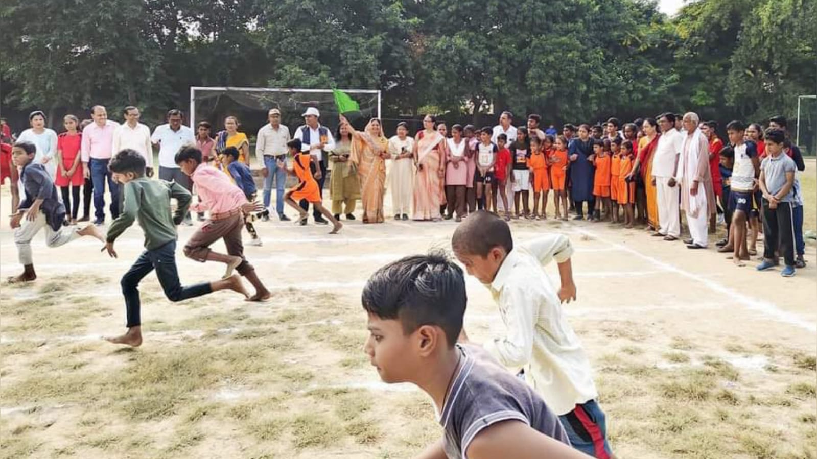 मालती बासू ने मिनी क्रीड़ा प्रतियोगिता का किया उद्घाटन: कहा- खेलों से होगा बच्चों का विकास