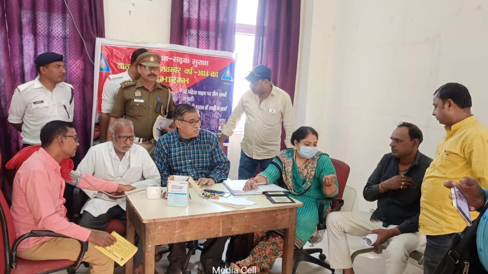 पुलिस की पहल: चालकों और परिचालकों के लिए स्वास्थ्य जांच शिविर आयोजित