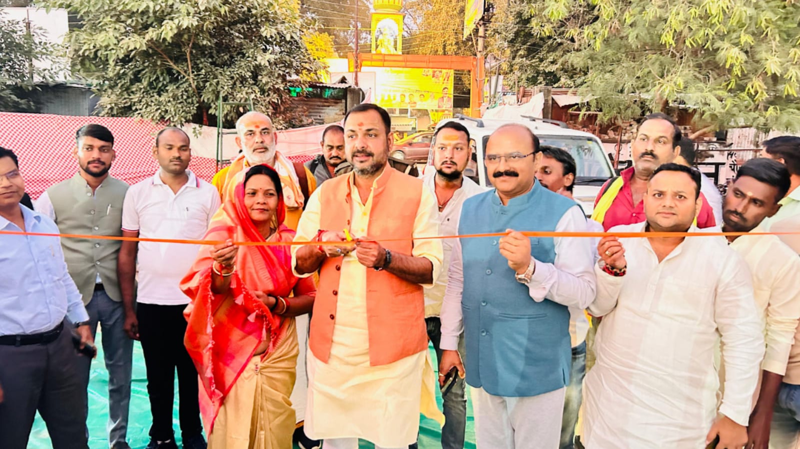 प्रकाश द्विवेदी ने खादी प्रदर्शनी के उद्घाटन में कहा: स्वदेशी उत्पादों से बढ़ेगी अर्थव्यस्था