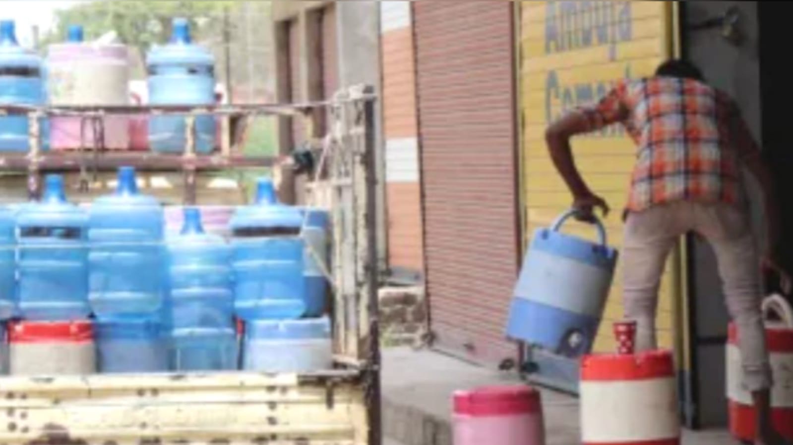 बांदा के मोहल्लों में खुले हैं प्राइवेट जल संस्थान: आरओ के नाम पर बिक रहा दूषित पानी