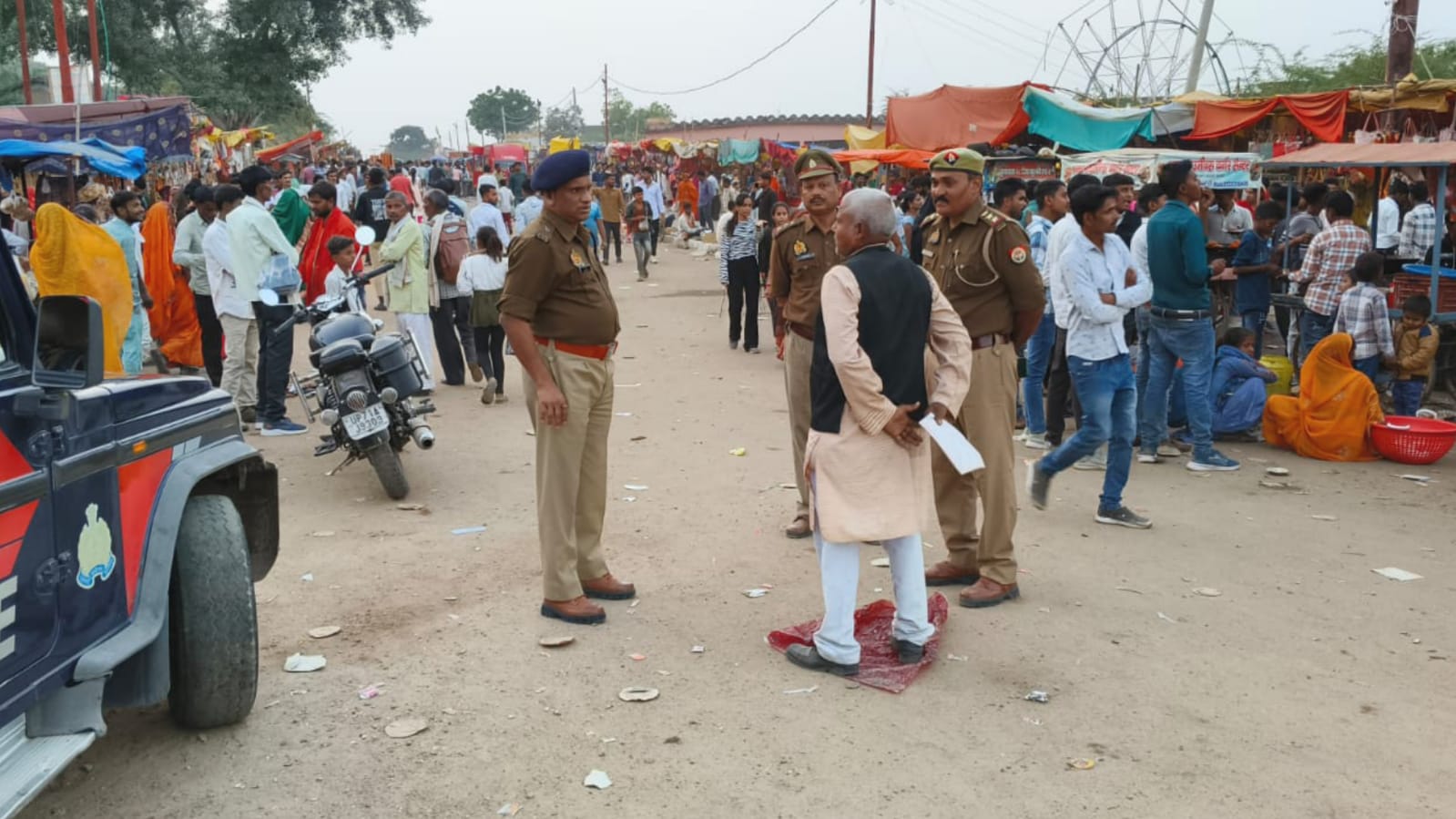 एएसपी शिवराज ने कालिंजर मेलें का किया निरीक्षण: कड़ी नजर के दिये निर्देश