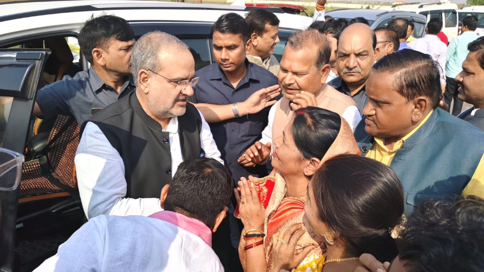 भाजपा प्रदेश अध्यक्ष भूपेंद्र नें चंद्रशेखर की माताजी को दी श्रंद्धांजलि: जुटे वरिष्ठ नेता
