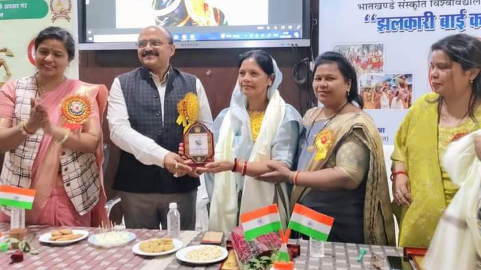 पालिका अध्यक्ष मालती गुप्ता बोली : महिलाओं के लिए प्रेरणा हैं रानी लक्ष्मीबाई