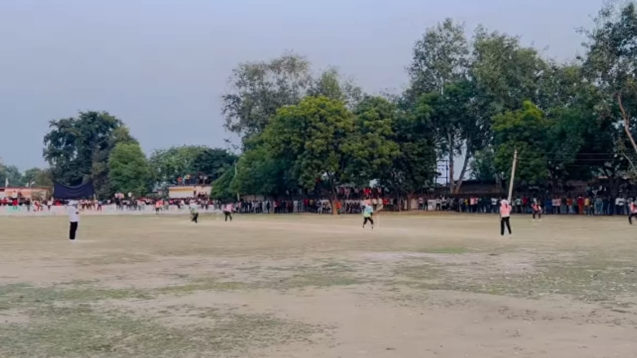 विधायक प्रकाश ने खिलाड़ियों का बढ़ाया उत्साह: विजेताओं को किया सम्मानित