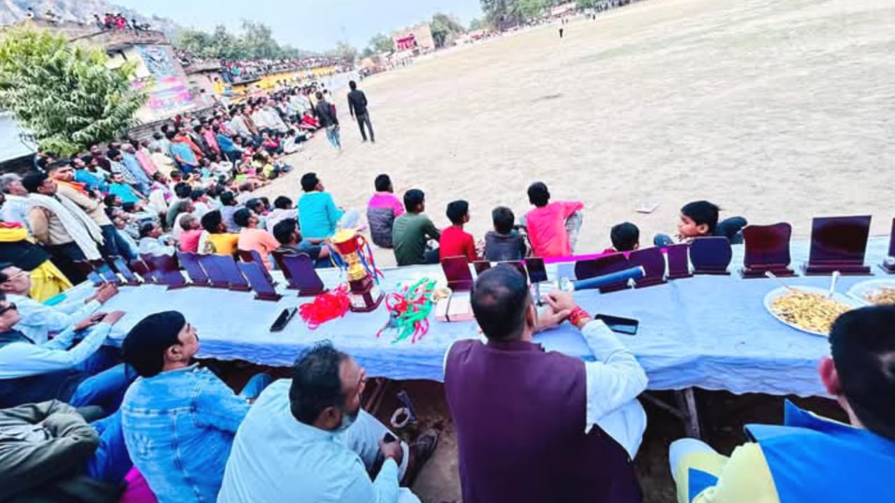 विधायक प्रकाश ने खिलाड़ियों का बढ़ाया उत्साह: विजेताओं को किया सम्मानित
