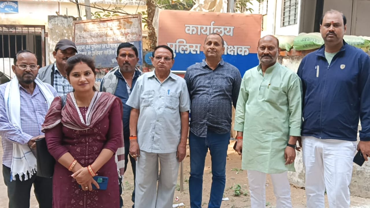 हार्पर क्लब का "सचिव मनीष बना खलनायक" ? पत्रकार को फर्जी फंसा रची कहानी !